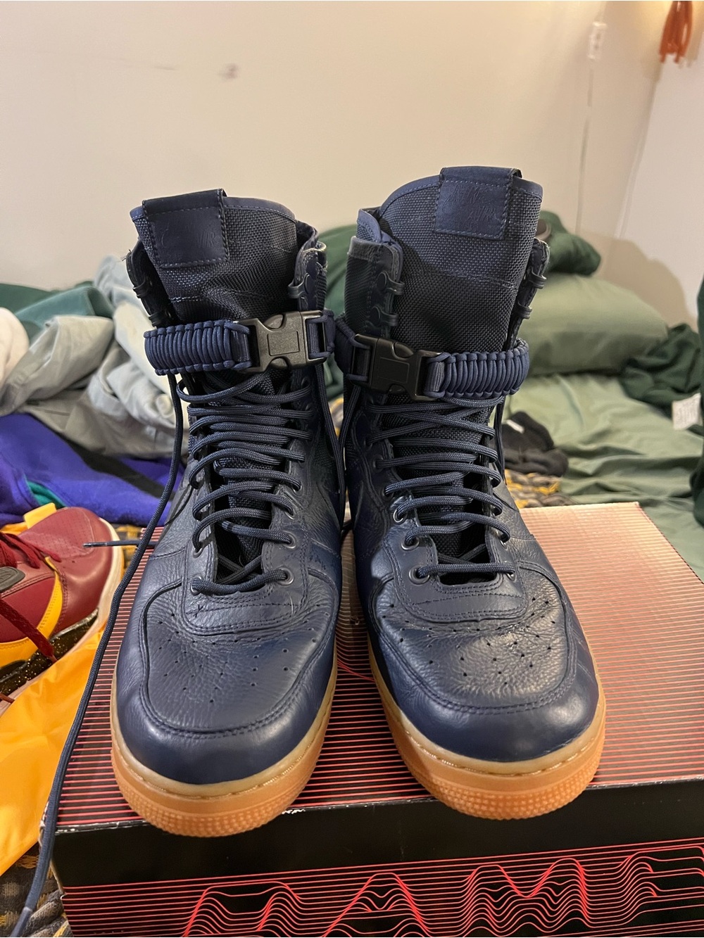 Nike SF Air Force 1 High Midnight Navy Gum Men’s 10.5 Military Boots